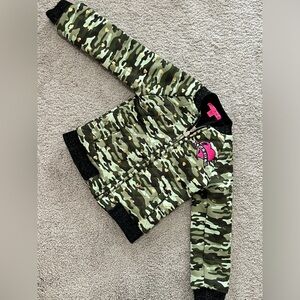 ❤️❤️ 4 for 25$ ❤️❤️ Betsey Johnson Little Girls Size 6 Camp Jacket